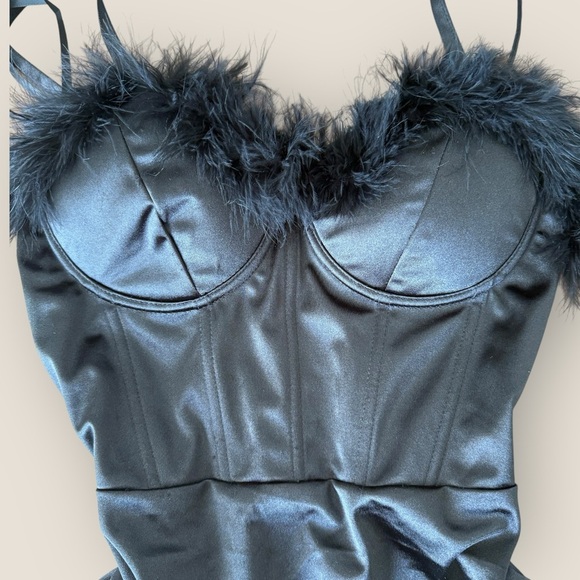 Windsor | Satin Feather Corset Bodysuit | Size L - Picture 6 of 11